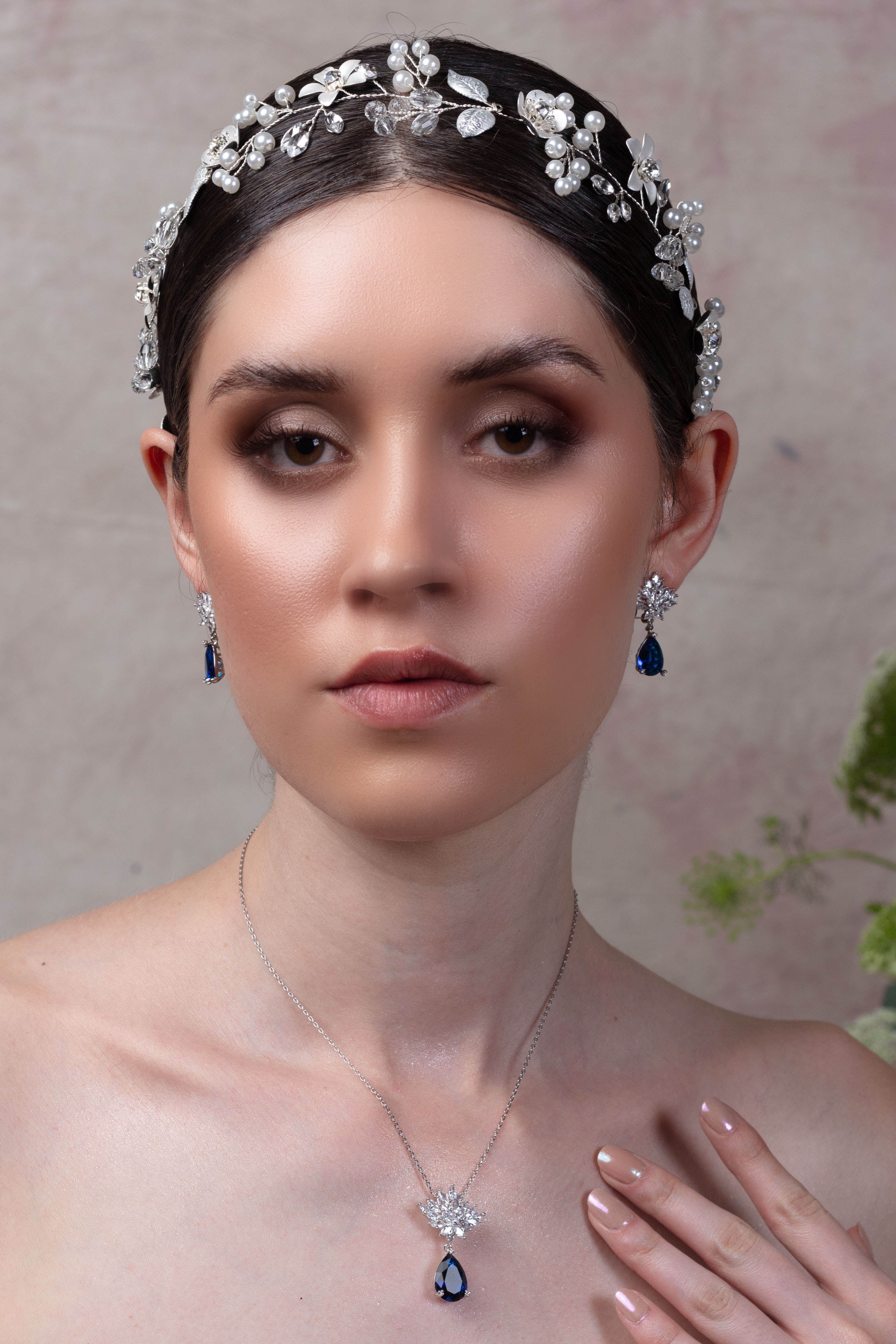 Set Aretes y Collar Ivon