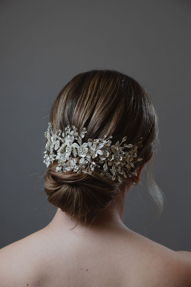 Zaira headdress